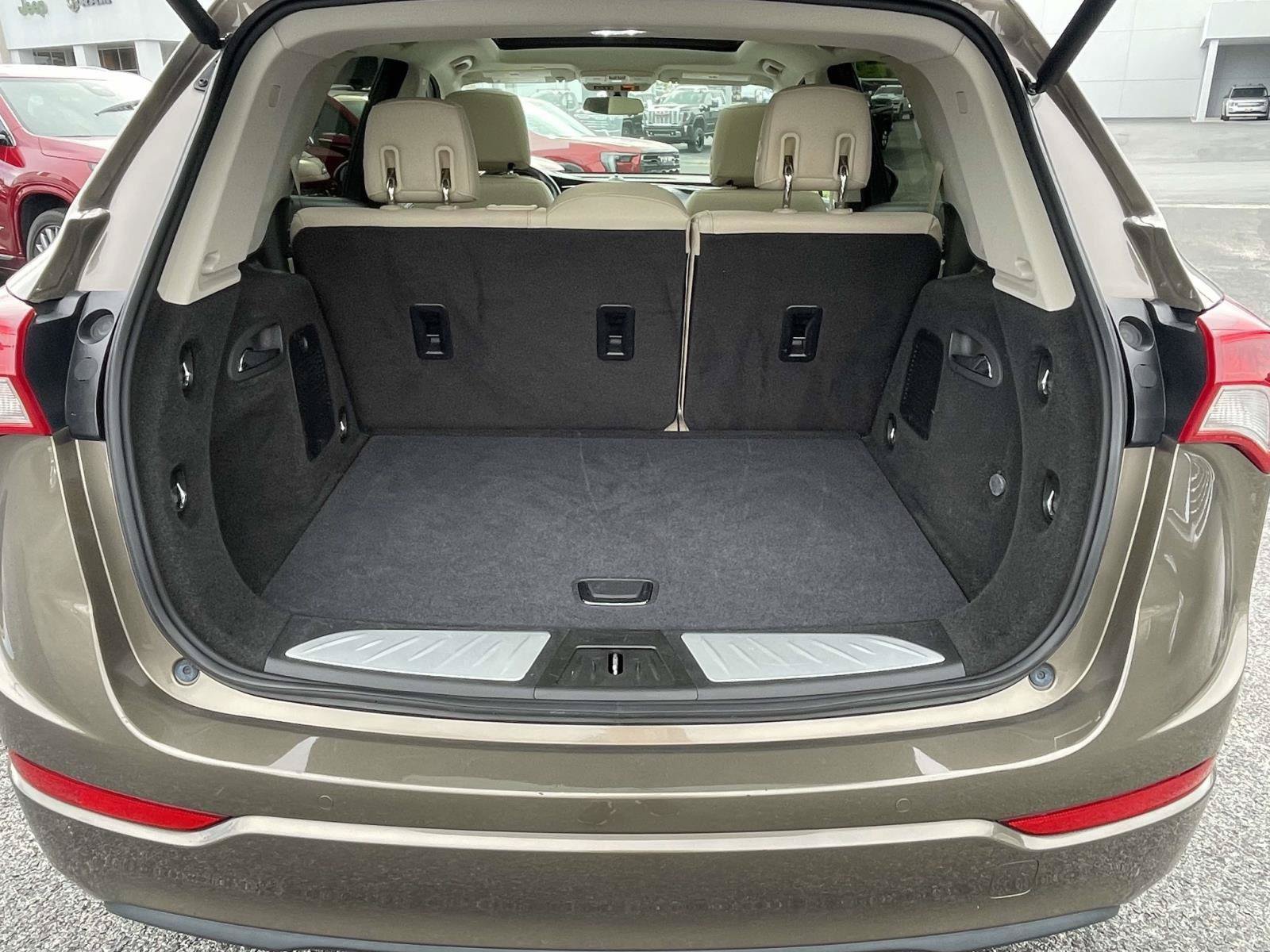 Used 2019 Buick Envision Essence FWD image 6