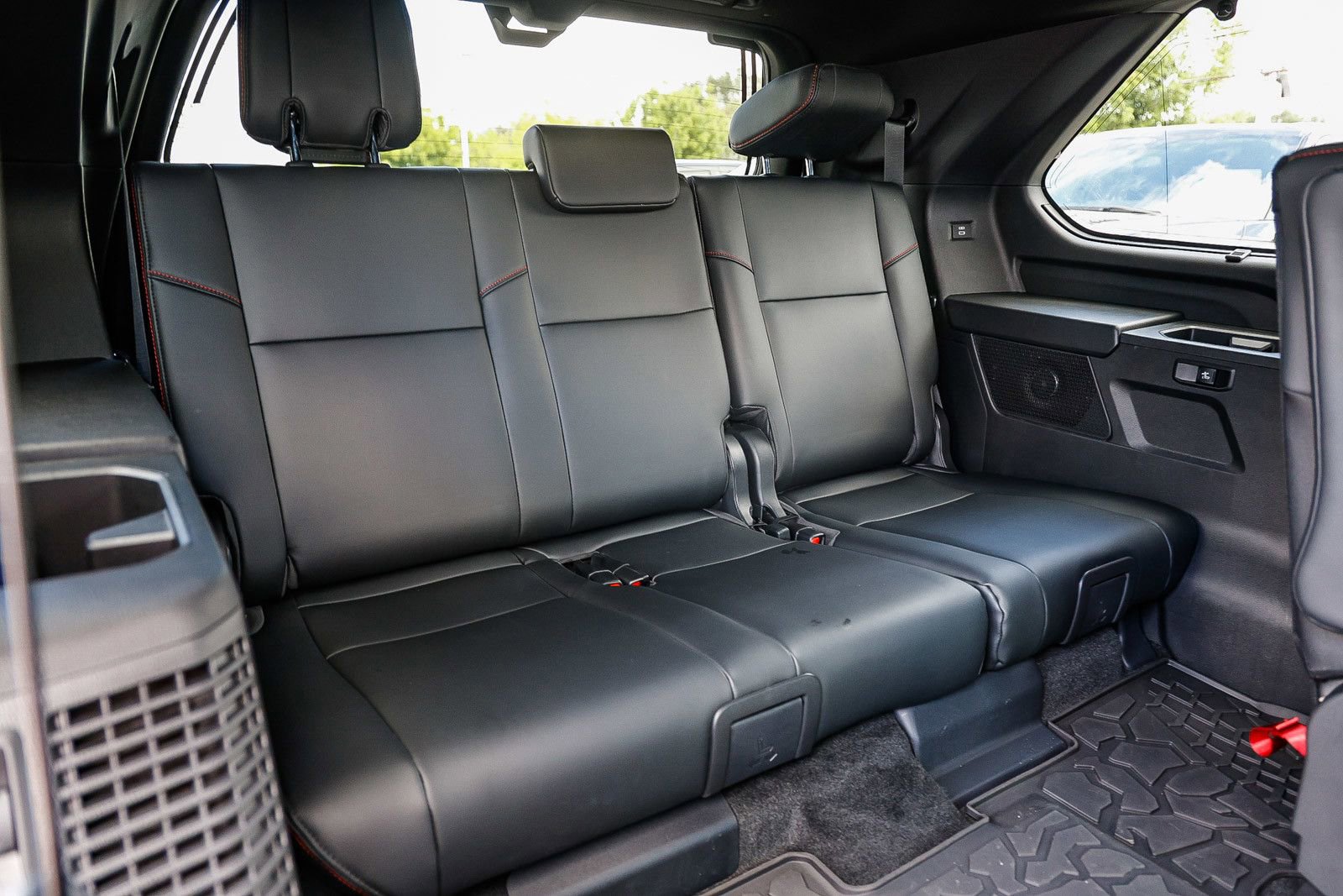 Used 2025 Toyota Sequoia TRD Pro AWD/4WD image 19