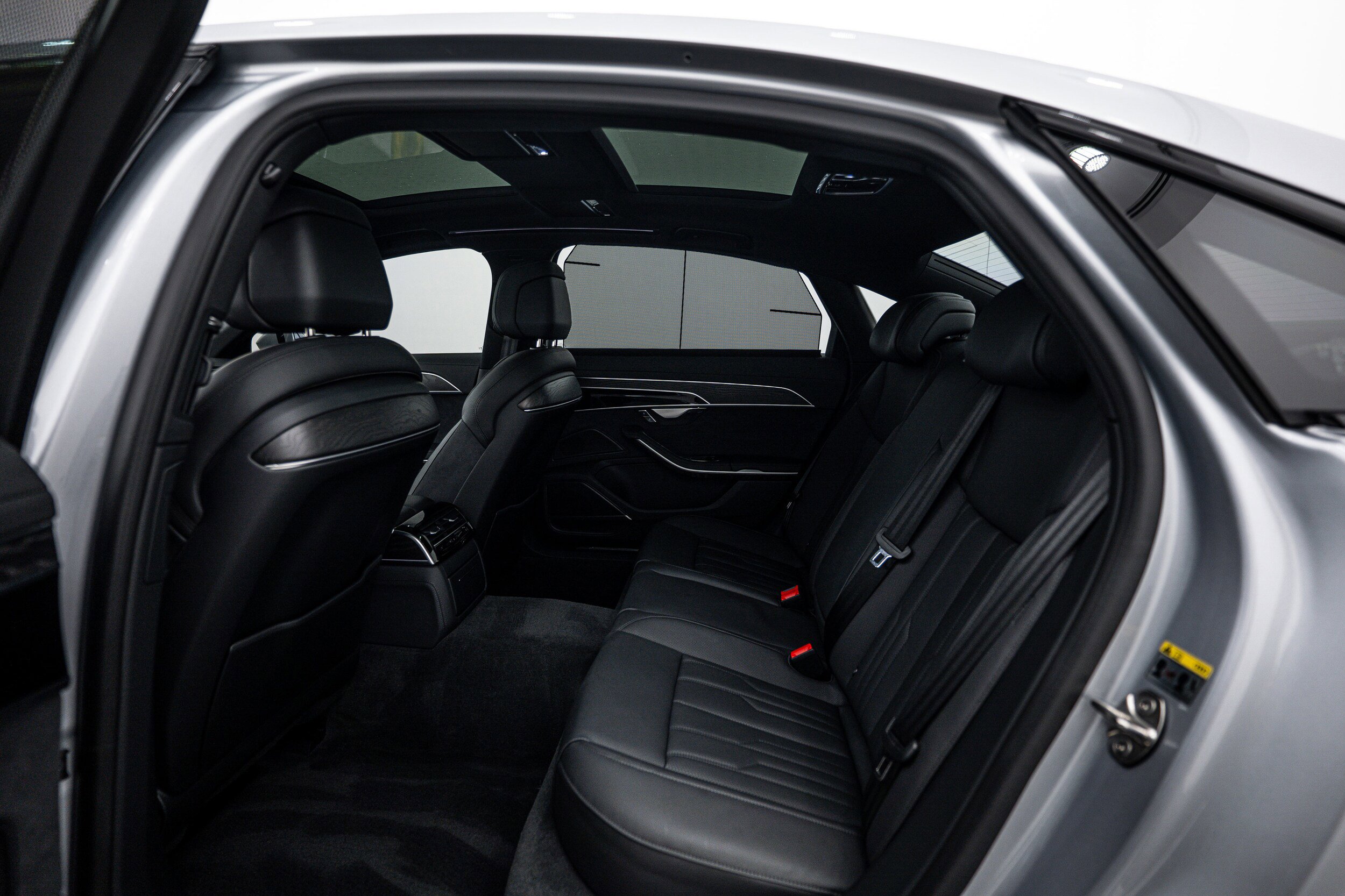 Used 2025 Audi A8 L 3.0T AWD/4WD image 19
