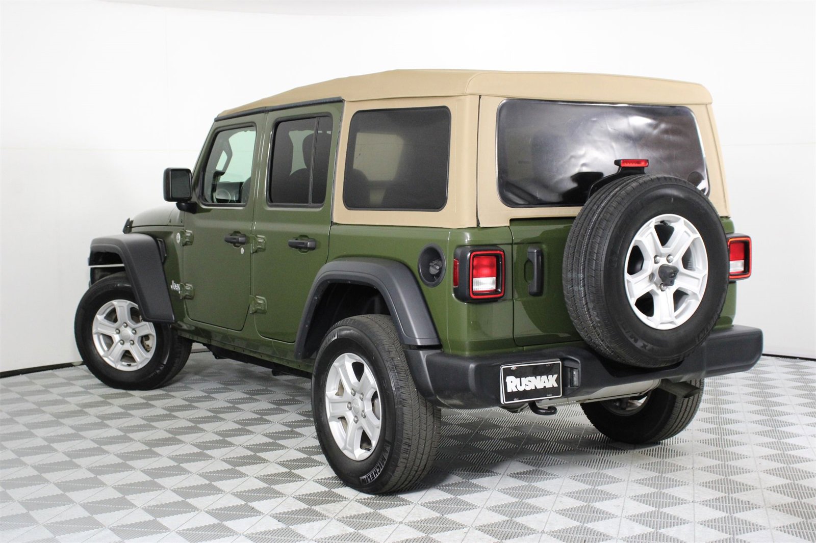Used 2021 Jeep Wrangler Unlimited Sport image 2