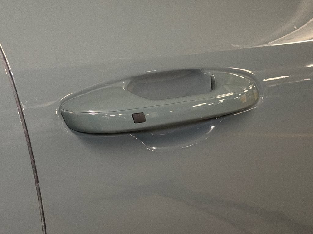 Certified 2024 Kia Niro Wind FWD image 9