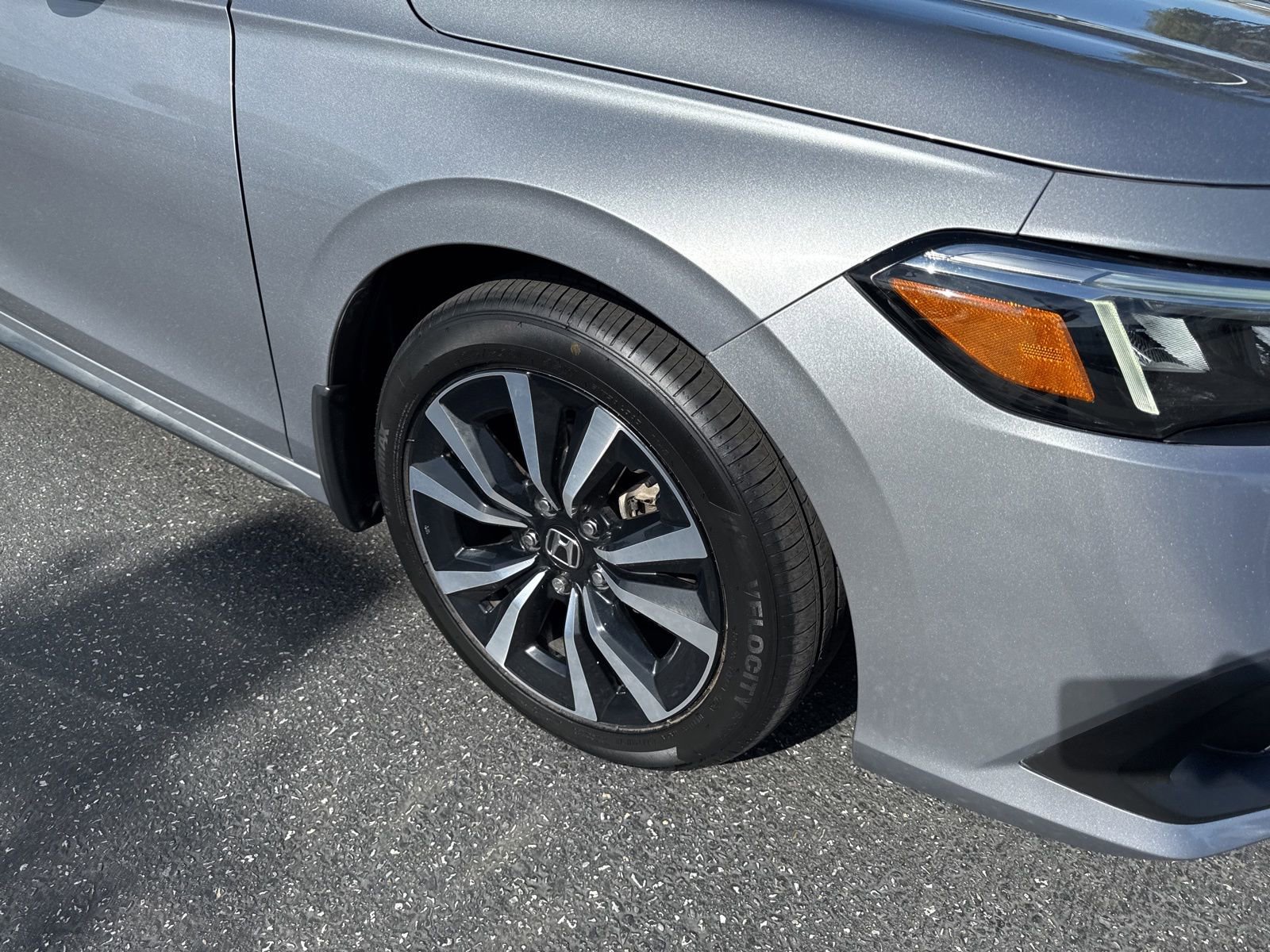 Used 2022 Honda Civic EX-L image 10