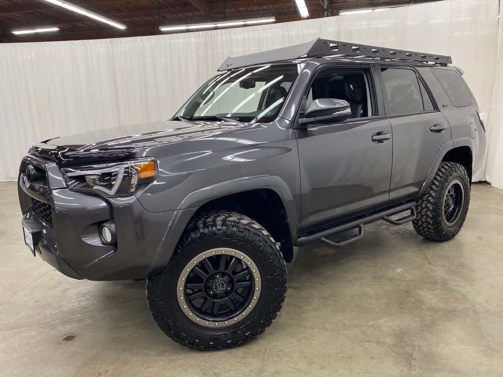Used 2018 Toyota 4Runner SR5 Premium AWD/4WD image 1