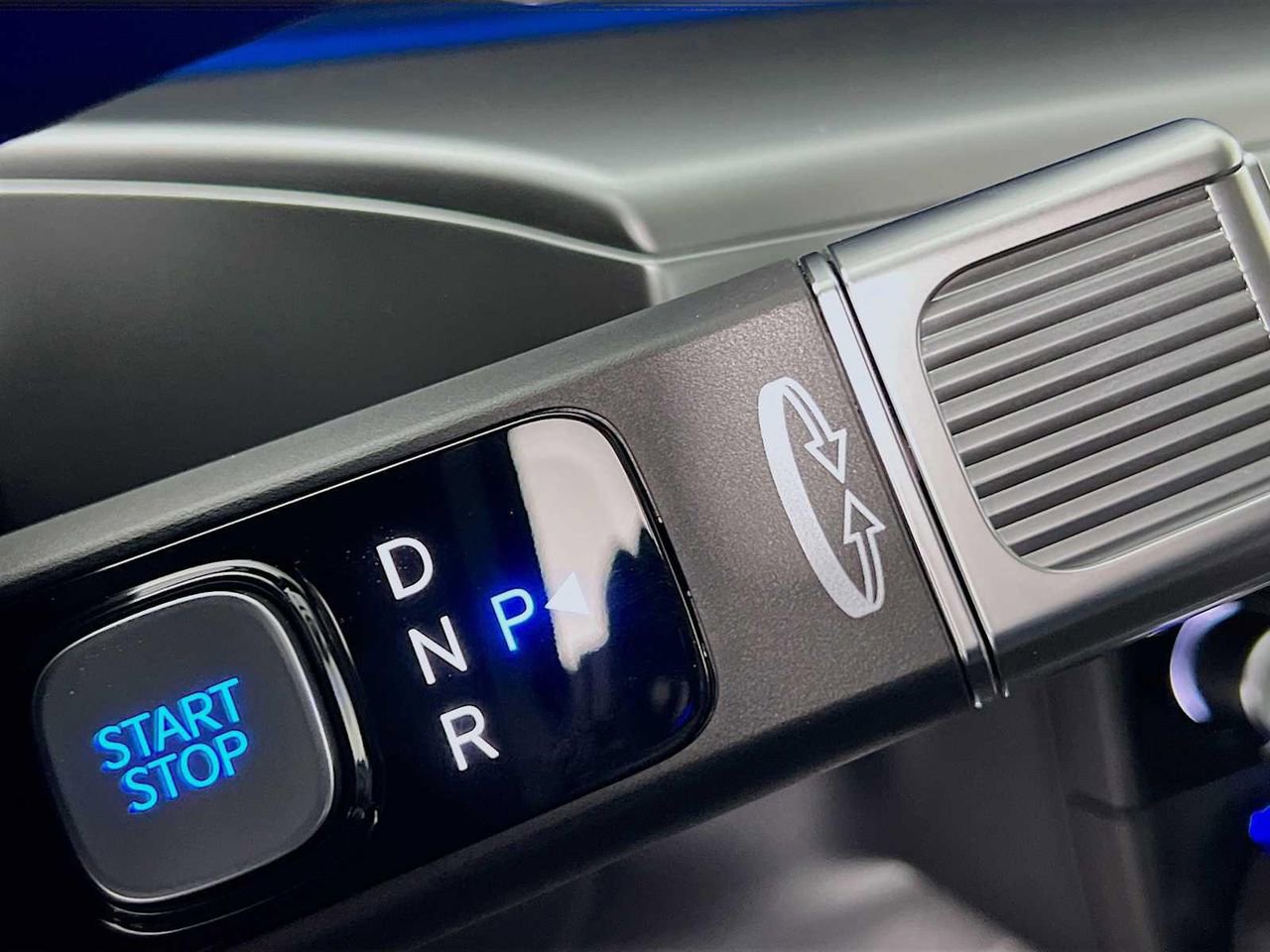 New 2026 Hyundai Ioniq 9 Limited image 13