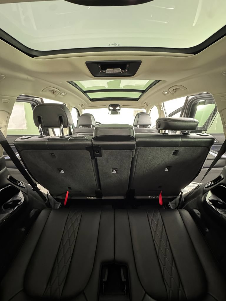 Used 2023 BMW X7 xDrive40i w/ Premium Package AWD/4WD image 12