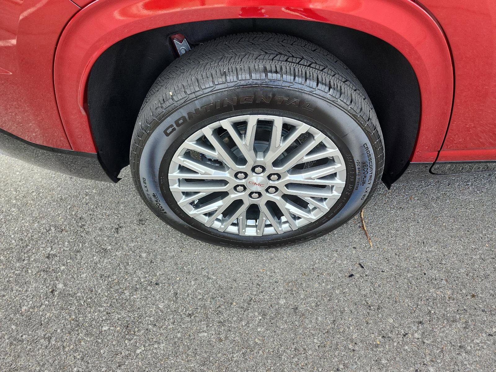 Certified 2025 GMC Acadia Denali image 5