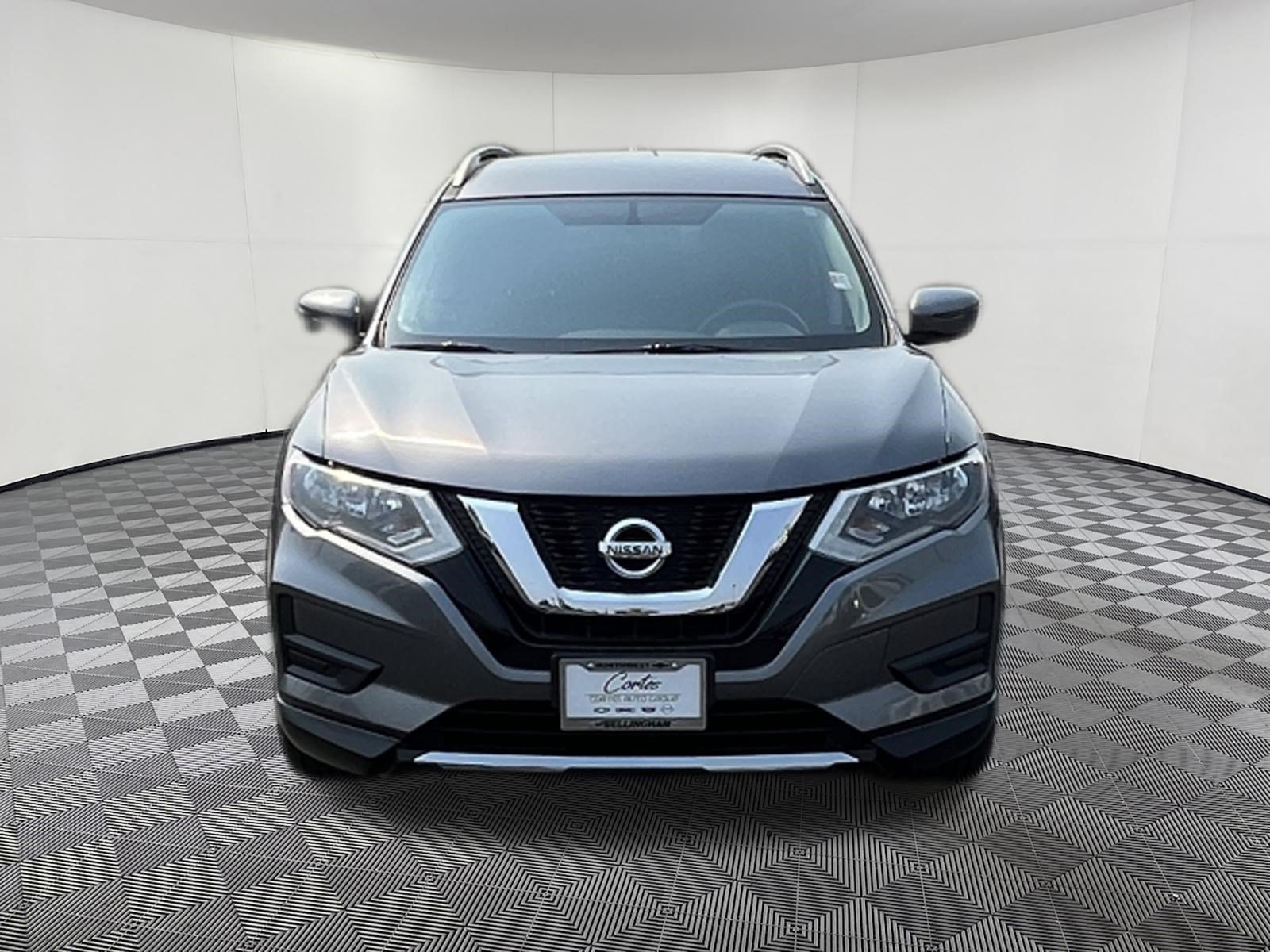 Used 2017 Nissan Rogue SV AWD/4WD image 2