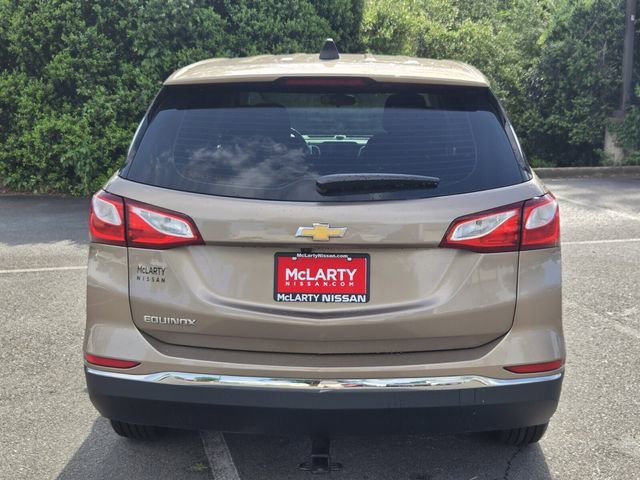 Used 2018 Chevrolet Equinox LS image 4