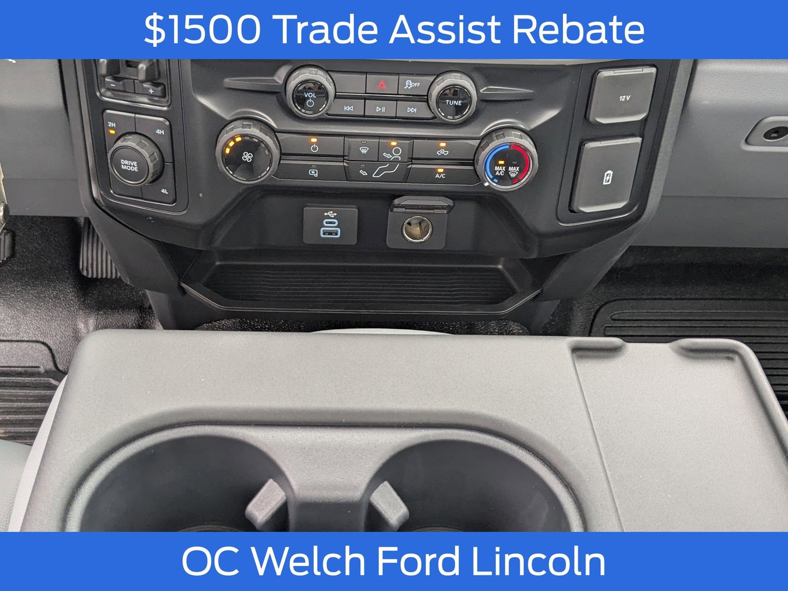 New 2025 Ford F550 4x4 Regular Cab Super Duty image 21