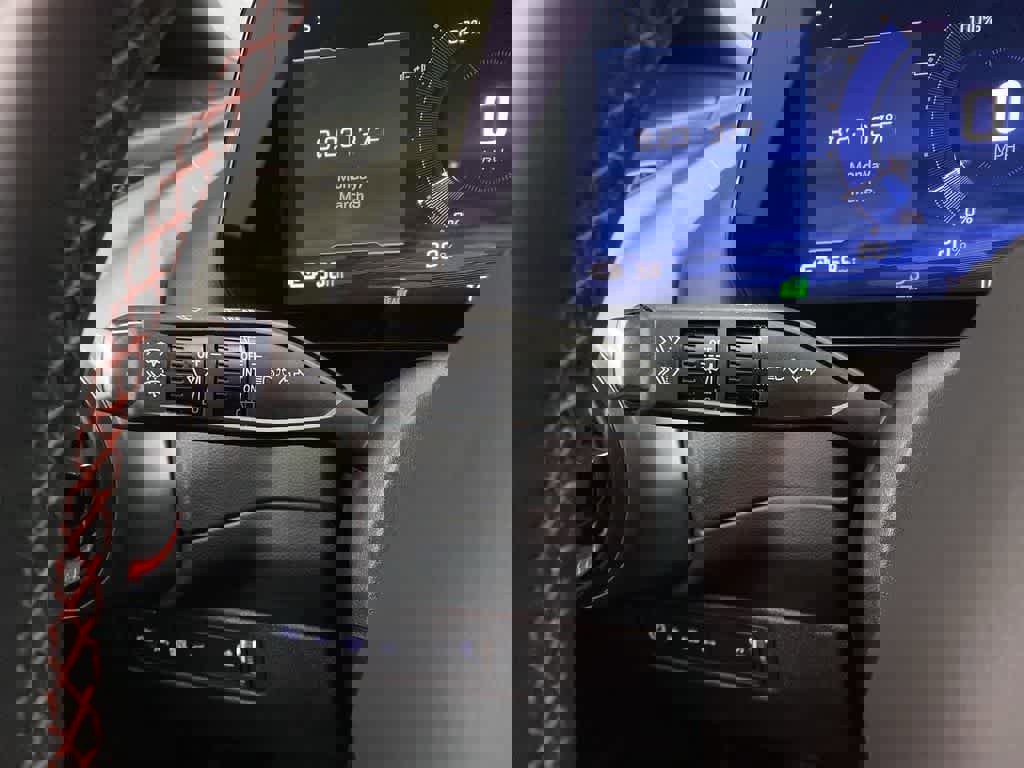 Used 2024 Chevrolet Equinox EV RS image 23