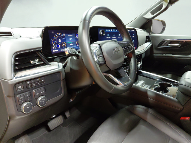 Certified 2025 Chevrolet Suburban Z71 AWD/4WD image 29