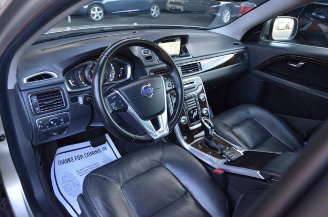 Used 2016 Volvo XC70 T5 Premier w/ Proximity Package FWD image 13