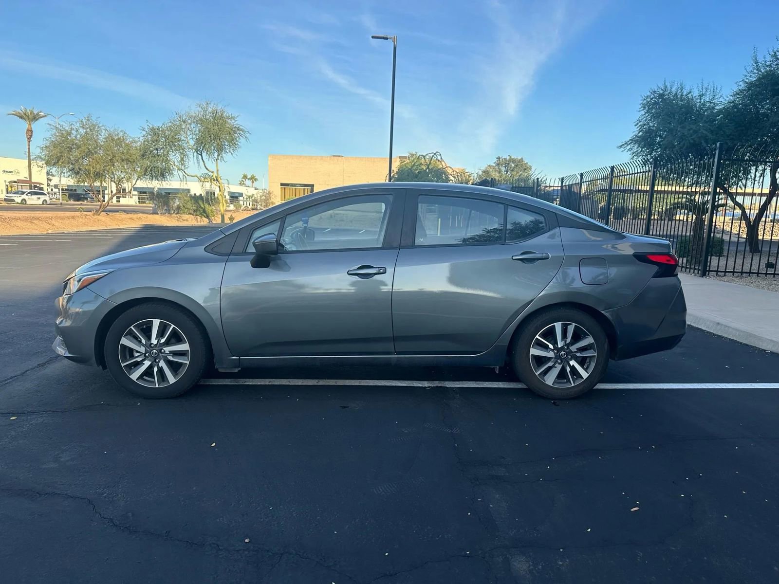 Used 2021 Nissan Versa SV image 6
