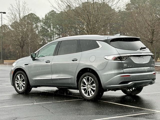 Used 2024 Buick Enclave Avenir image 4