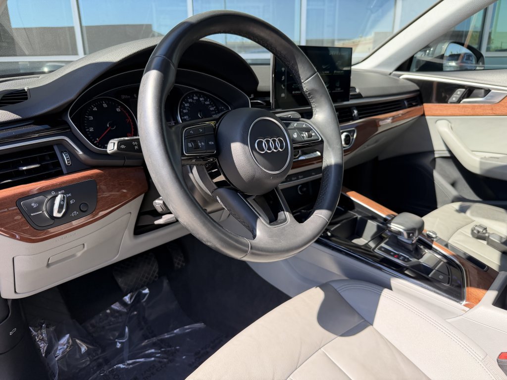 Used 2022 Audi A4 2.0T Premium w/ Convenience Package AWD/4WD image 31