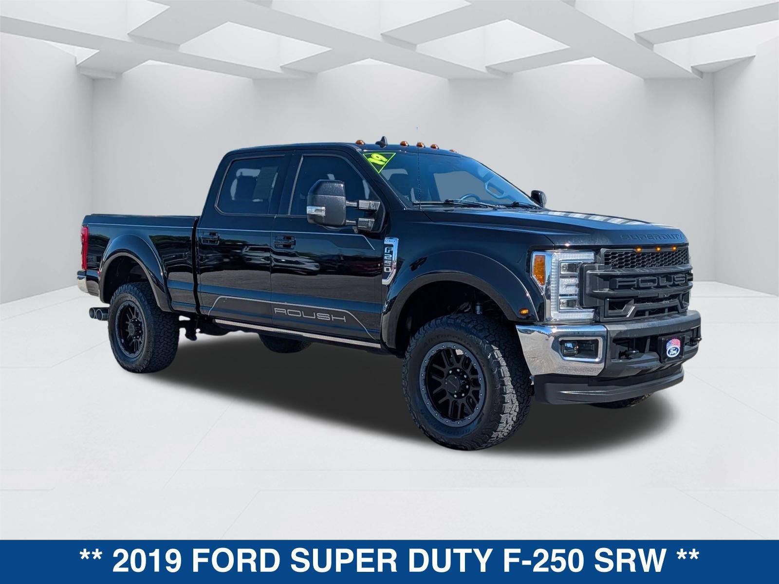 Used 2019 Ford F250 Lariat w/ Lariat Ultimate Package AWD/4WD image 2
