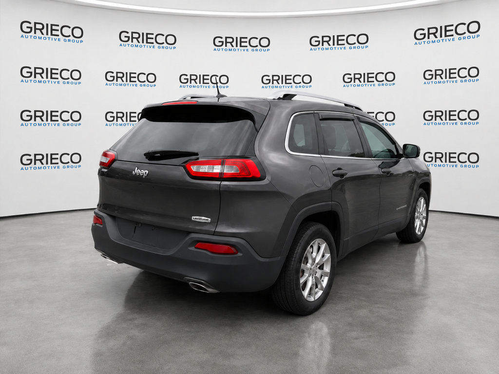 Used 2015 Jeep Cherokee Latitude AWD/4WD image 2