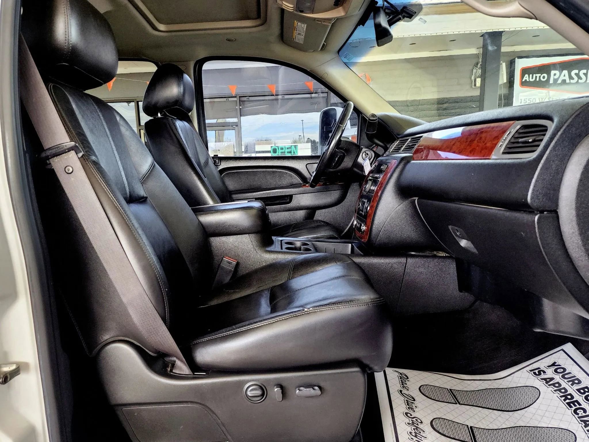 Used 2010 Chevrolet Silverado 2500 LTZ AWD/4WD image 35