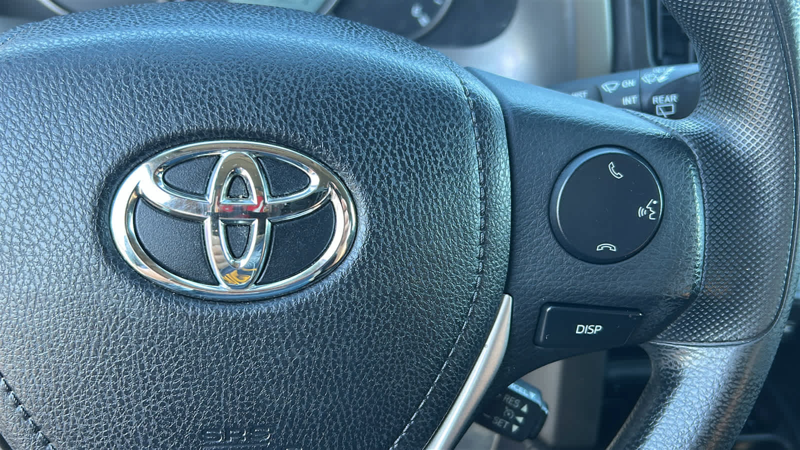 Used 2016 Toyota RAV4 LE AWD/4WD image 20