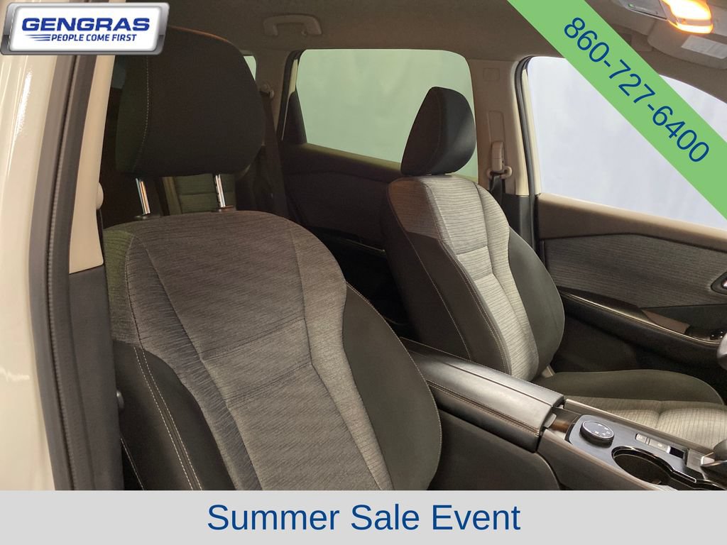 Used 2023 Nissan Rogue SV AWD/4WD image 39
