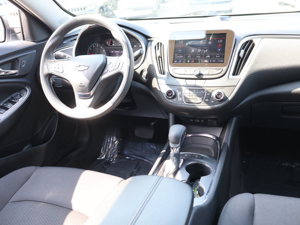 Used 2024 Chevrolet Malibu LT FWD image 13