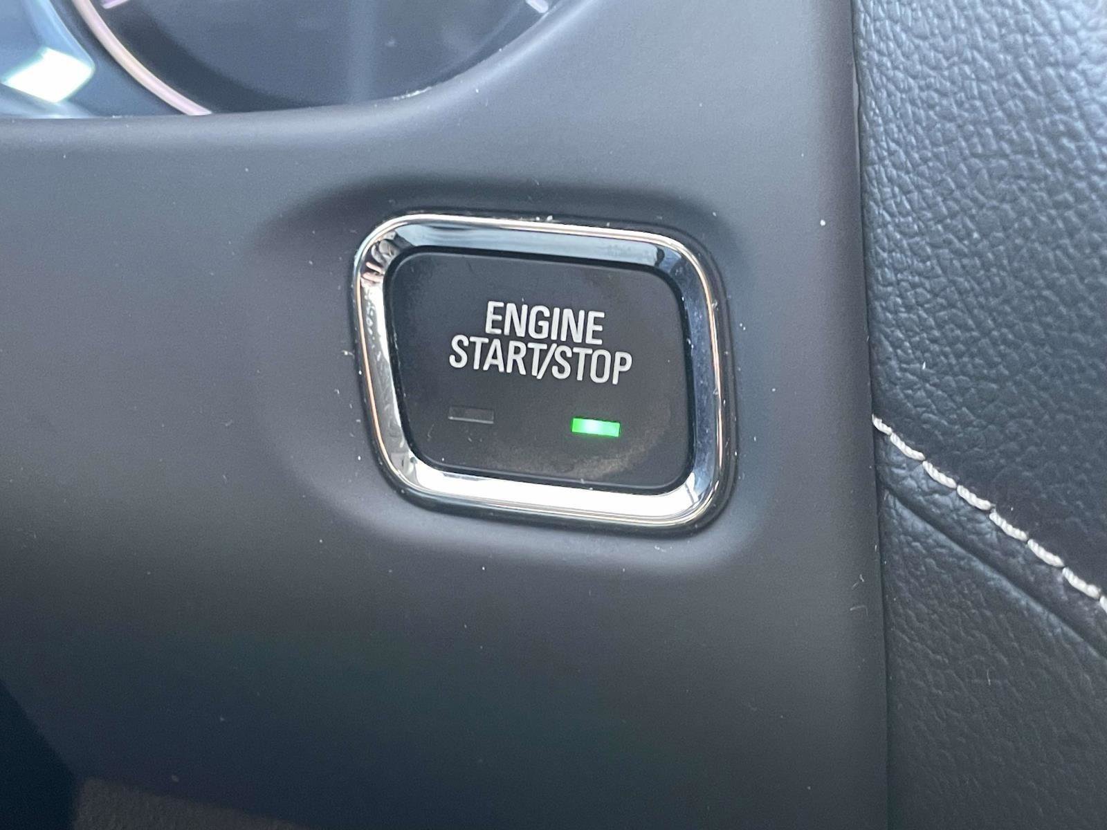 Used 2023 GMC Acadia SLE w/ Driver Convenience Package image 12