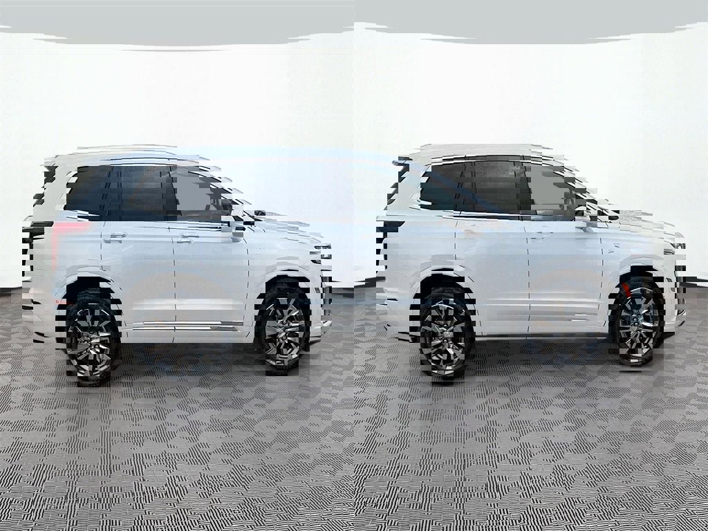 New 2025 Cadillac XT6 Premium Luxury w/ Technology Package image 4