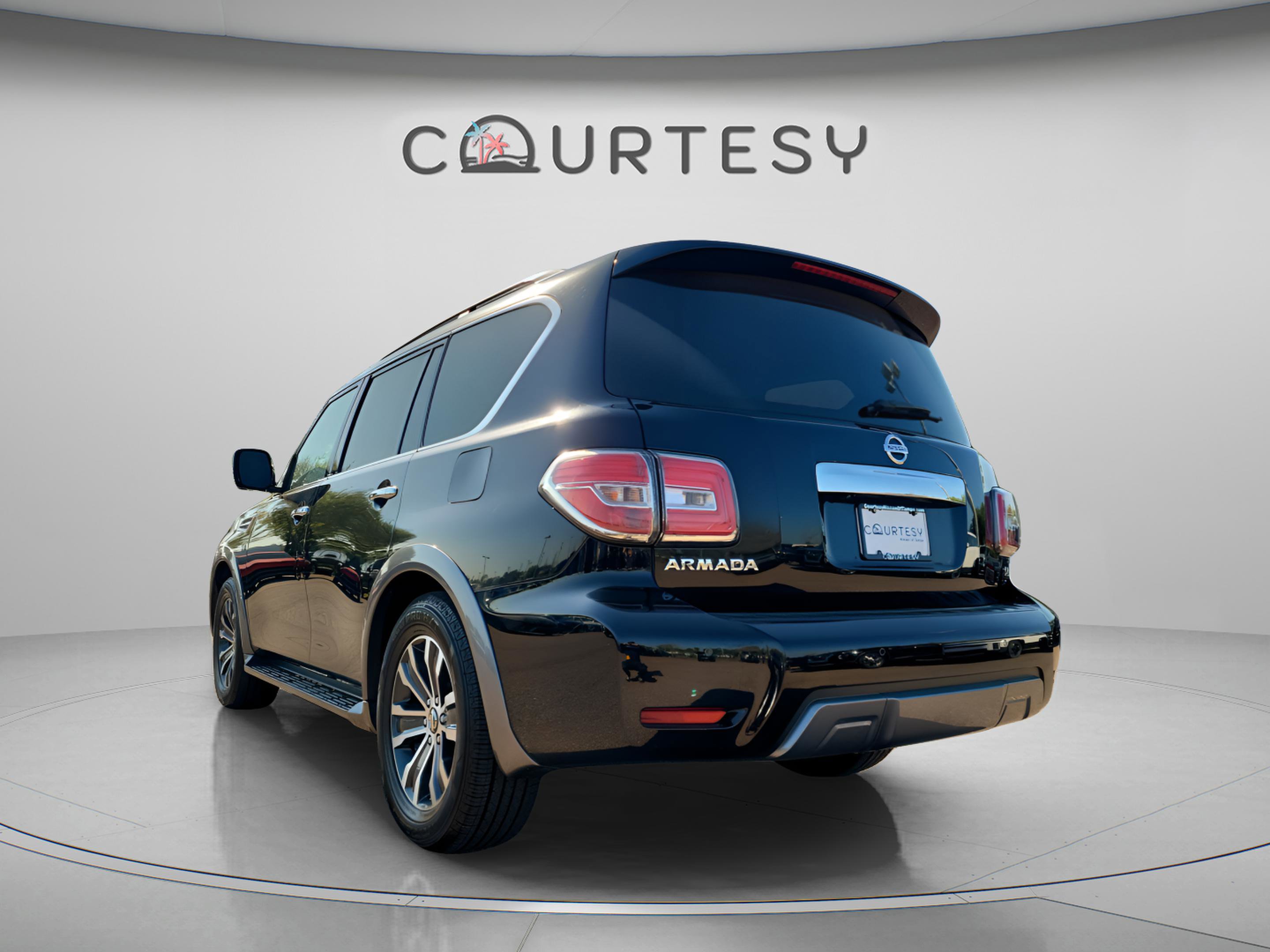 Certified 2020 Nissan Armada SL w/ Premium Package image 2