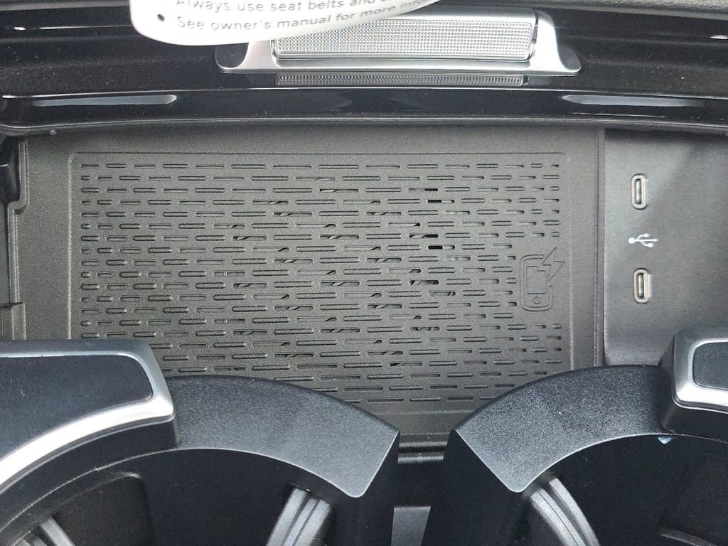 New 2026 Mercedes-Benz GLE 53 AMG 4MATIC Coupe image 32