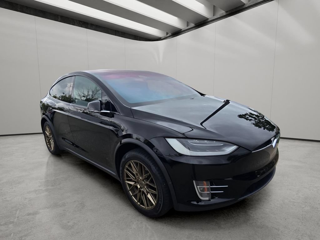 Used 2018 Tesla Model X 100D AWD/4WD image 11