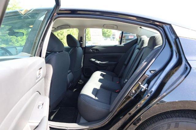 Certified 2025 Nissan Altima 2.5 SV FWD image 19