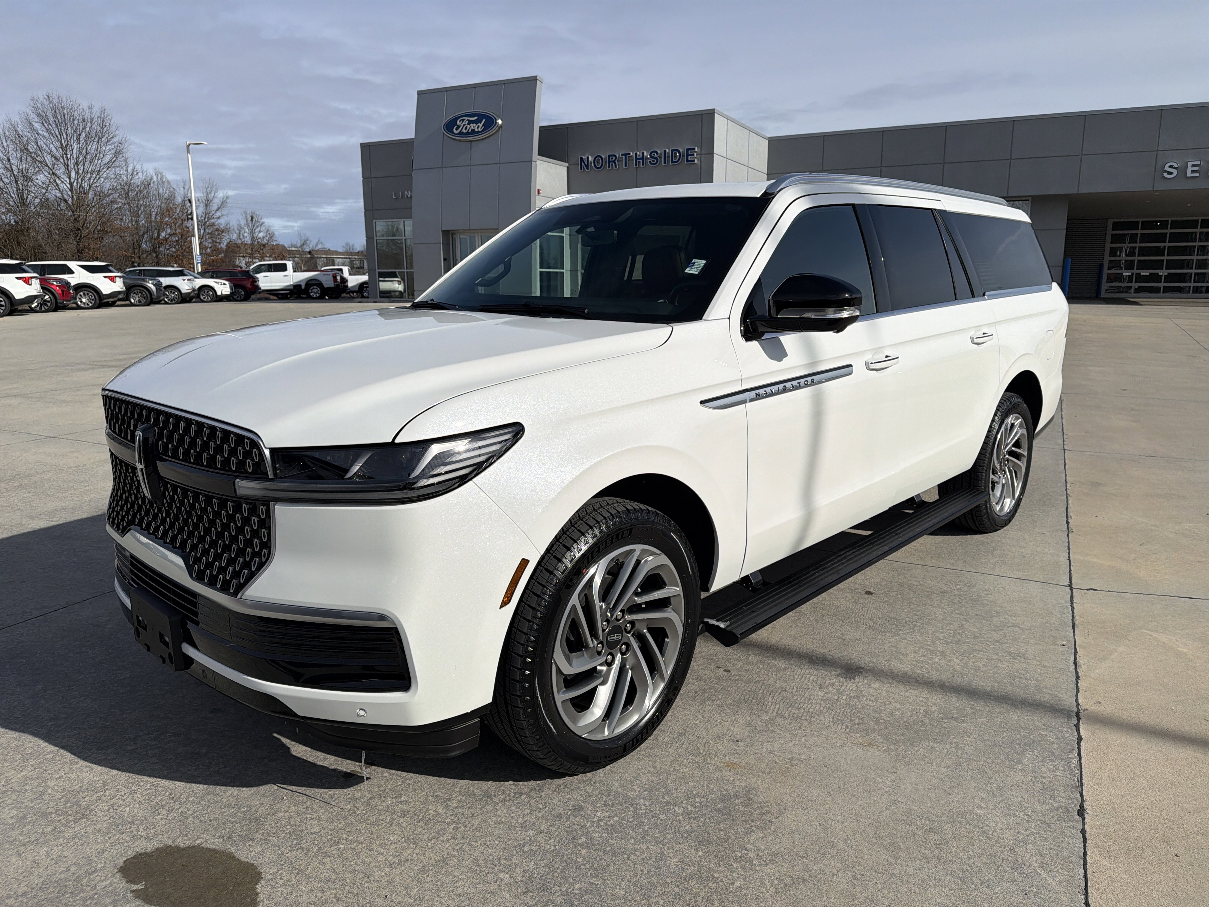 New 2026 Lincoln Navigator L Reserve image 3