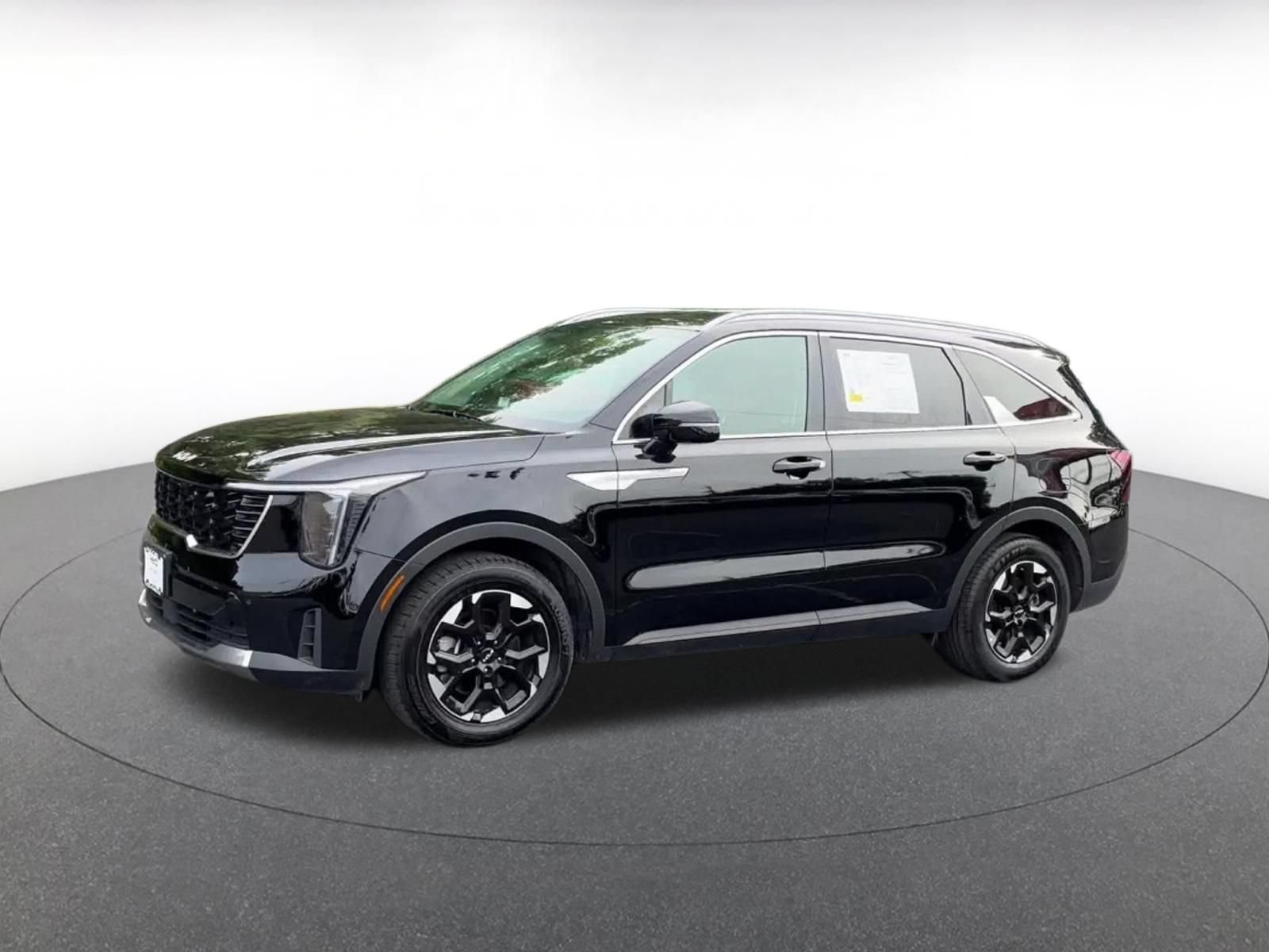 Used 2024 Kia Sorento S FWD image 8
