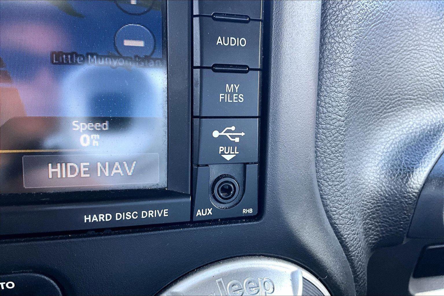 Used 2014 Jeep Wrangler Unlimited Rubicon w/ Dual Top Group AWD/4WD image 15