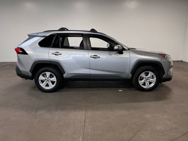 Used 2019 Toyota RAV4 XLE w/ Convenience Package AWD/4WD image 2