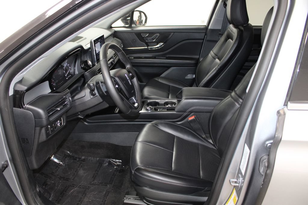 Used 2022 Lincoln Corsair AWD w/ Equipment Group 101A image 23