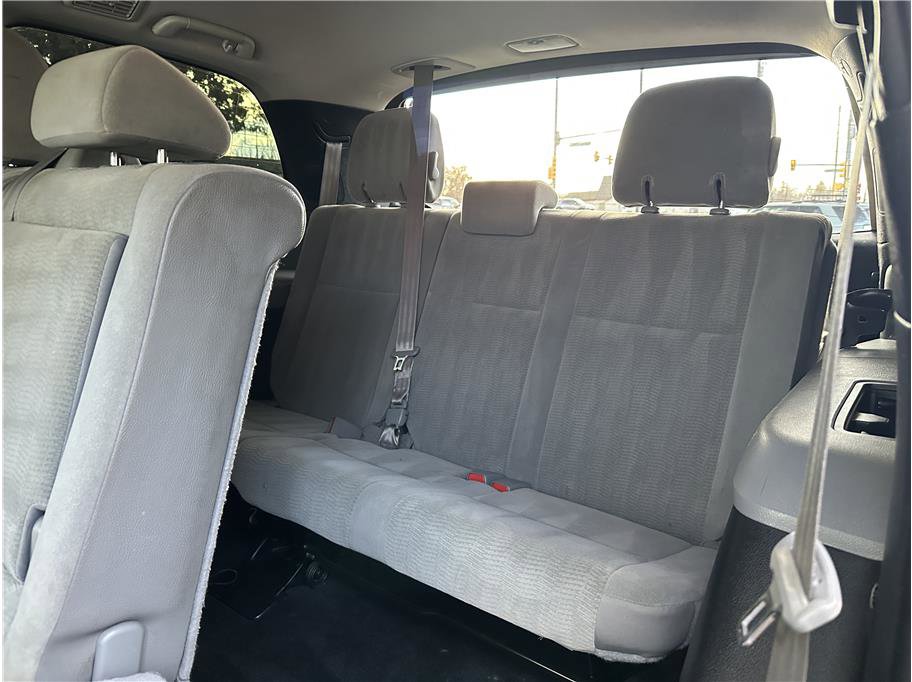 Used 2018 Toyota Sequoia SR5 w/ Carpet Cargo Mat Package image 24