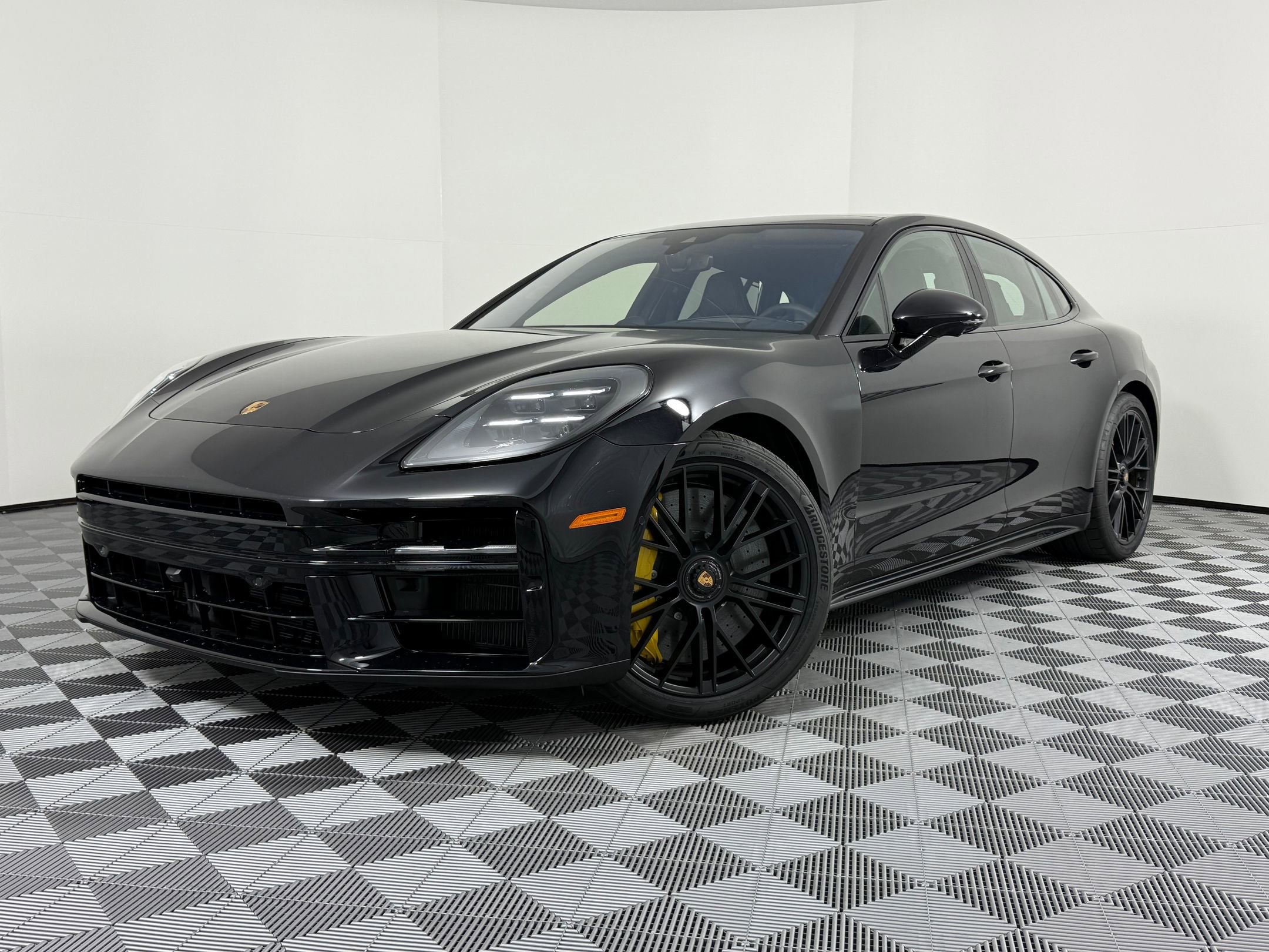 New 2026 Porsche Panamera GTS