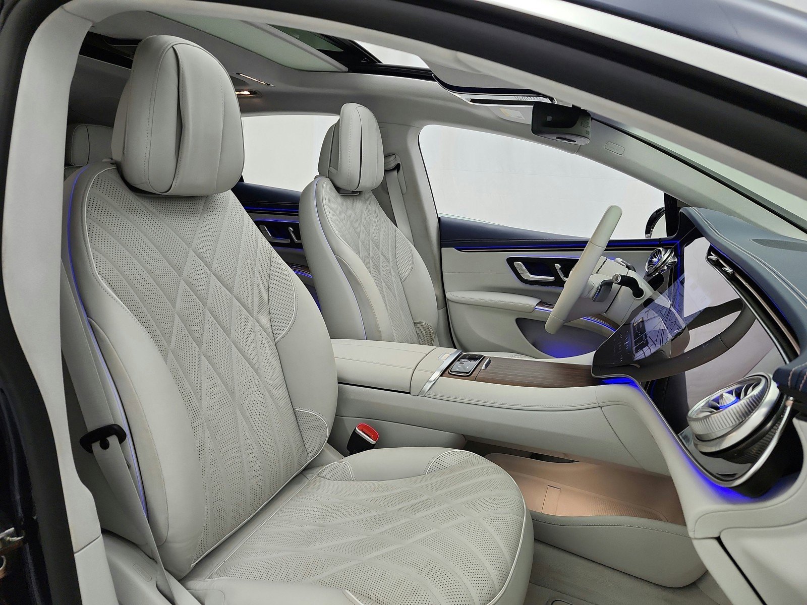 Used 2023 Mercedes-Benz EQS 580 4MATIC Sedan image 19