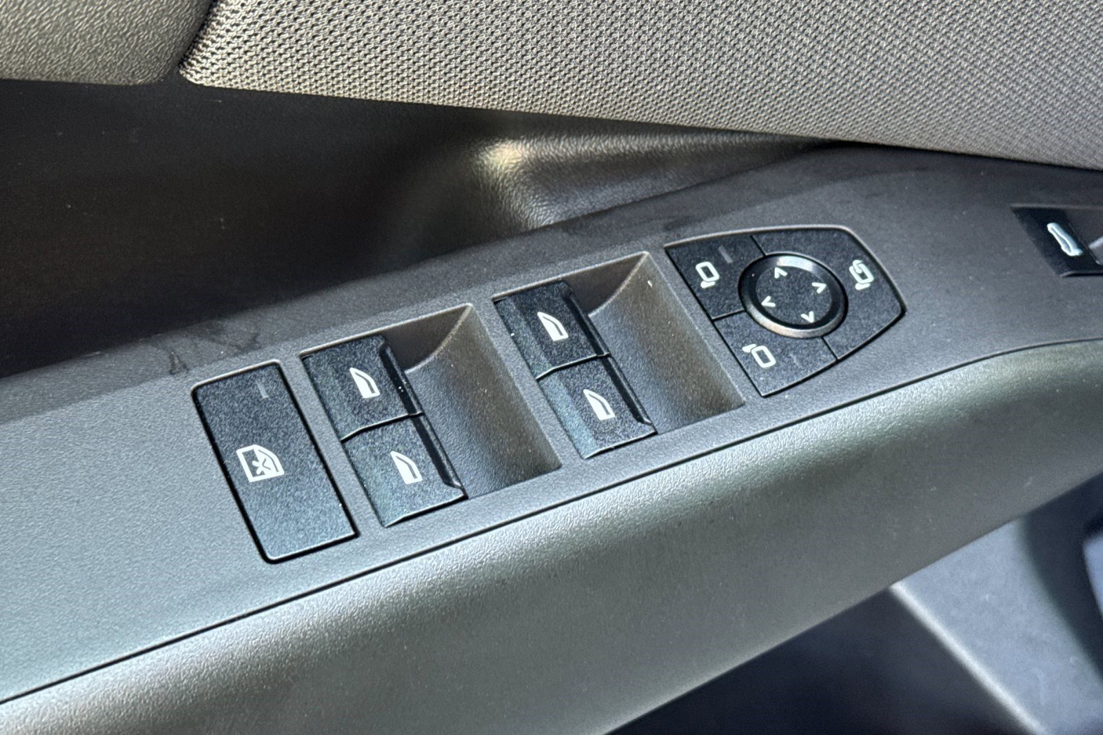 Used 2025 BMW X3 xDrive30i w/ Premium Package image 13