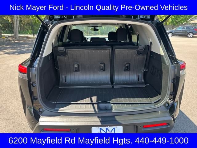 Used 2023 Nissan Pathfinder S w/ Cargo Package image 10