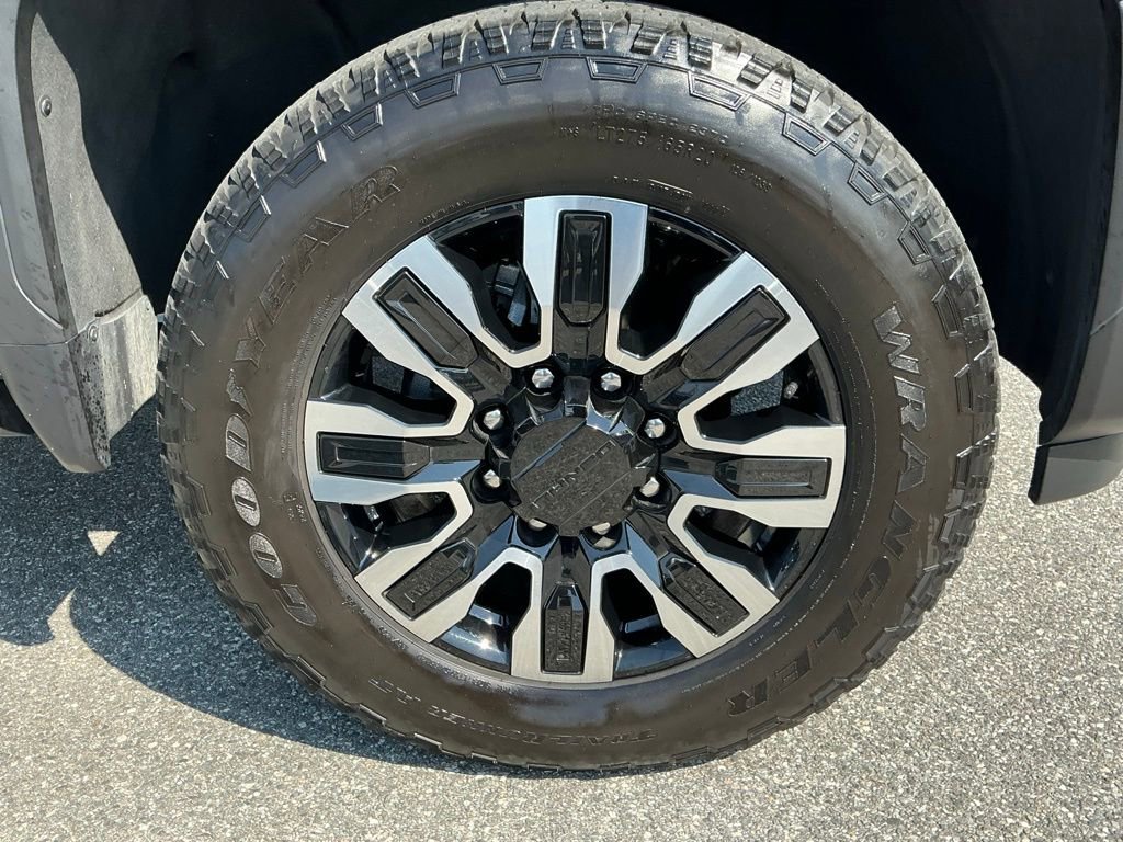 Certified 2024 GMC Sierra 2500 Denali Ultimate image 13