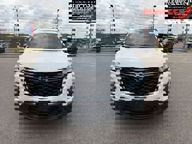 Used 2023 Chevrolet Traverse Premier w/ Redline Edition image 5