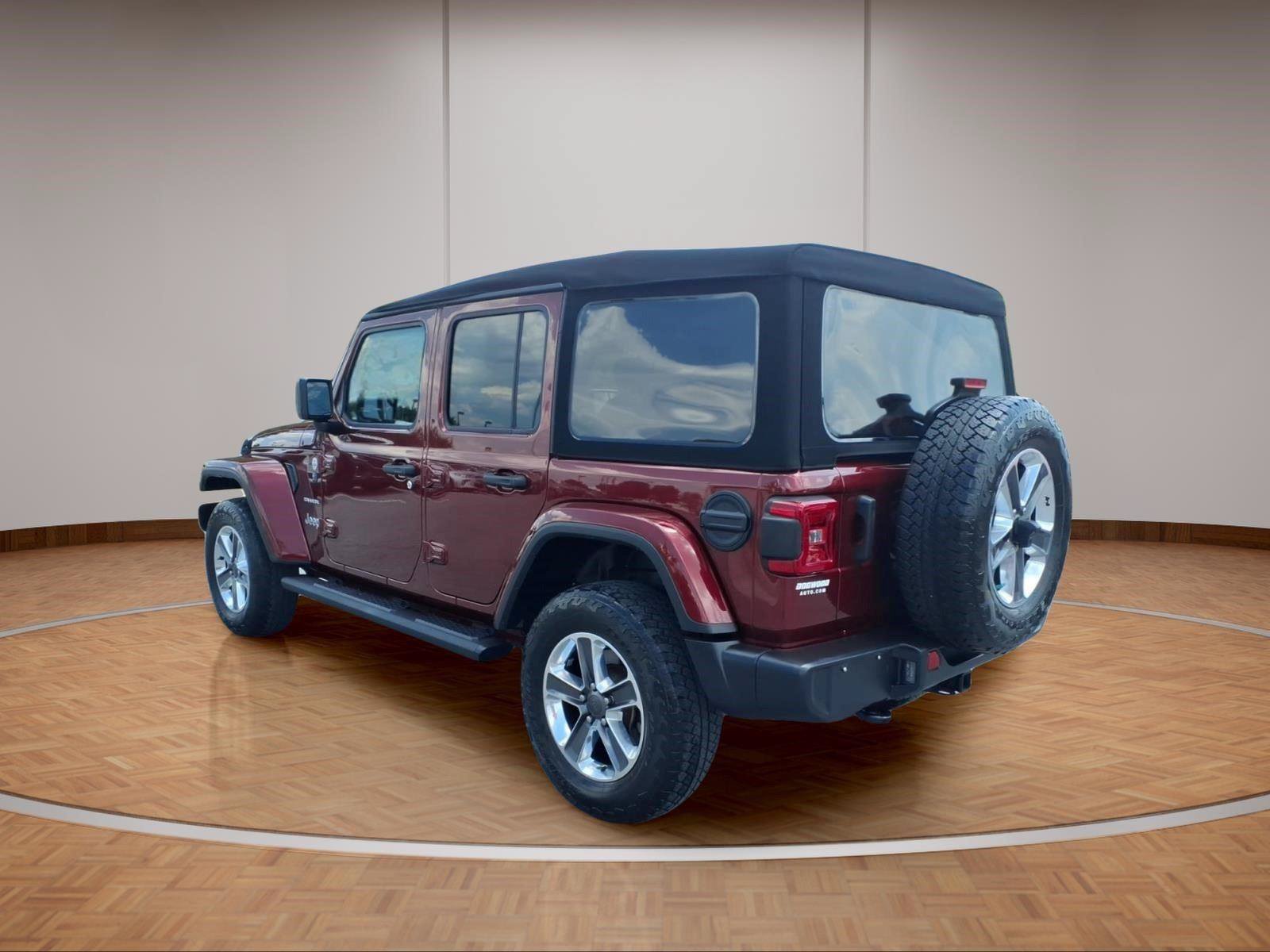 Used 2021 Jeep Wrangler Unlimited Sahara w/ LED Lighting Group AWD/4WD image 4