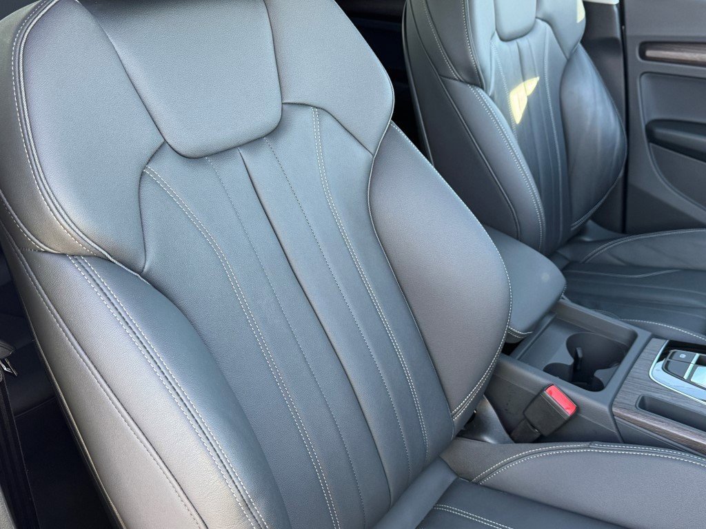 Certified 2024 Audi Q5 e Premium w/ Convenience Package image 16