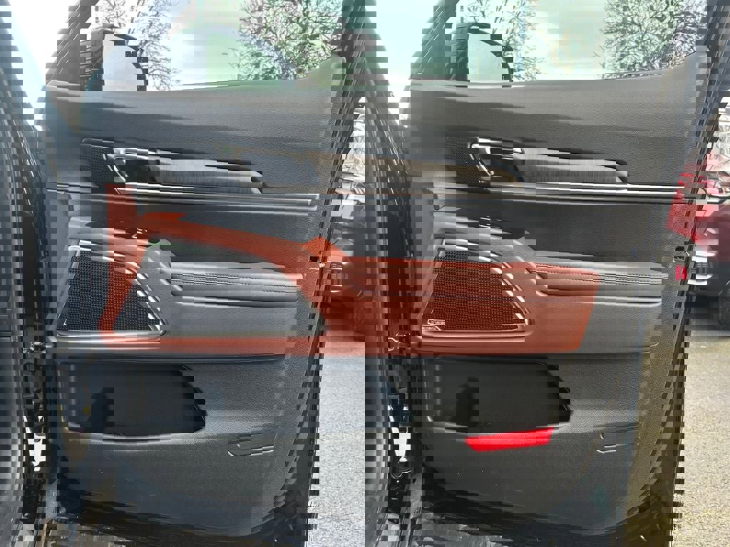 Used 2023 Kia Telluride SX Prestige image 25