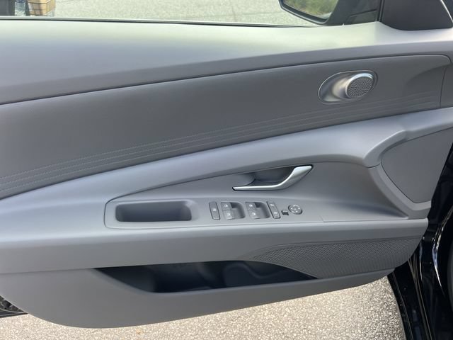 New 2026 Hyundai Elantra SE FWD image 10