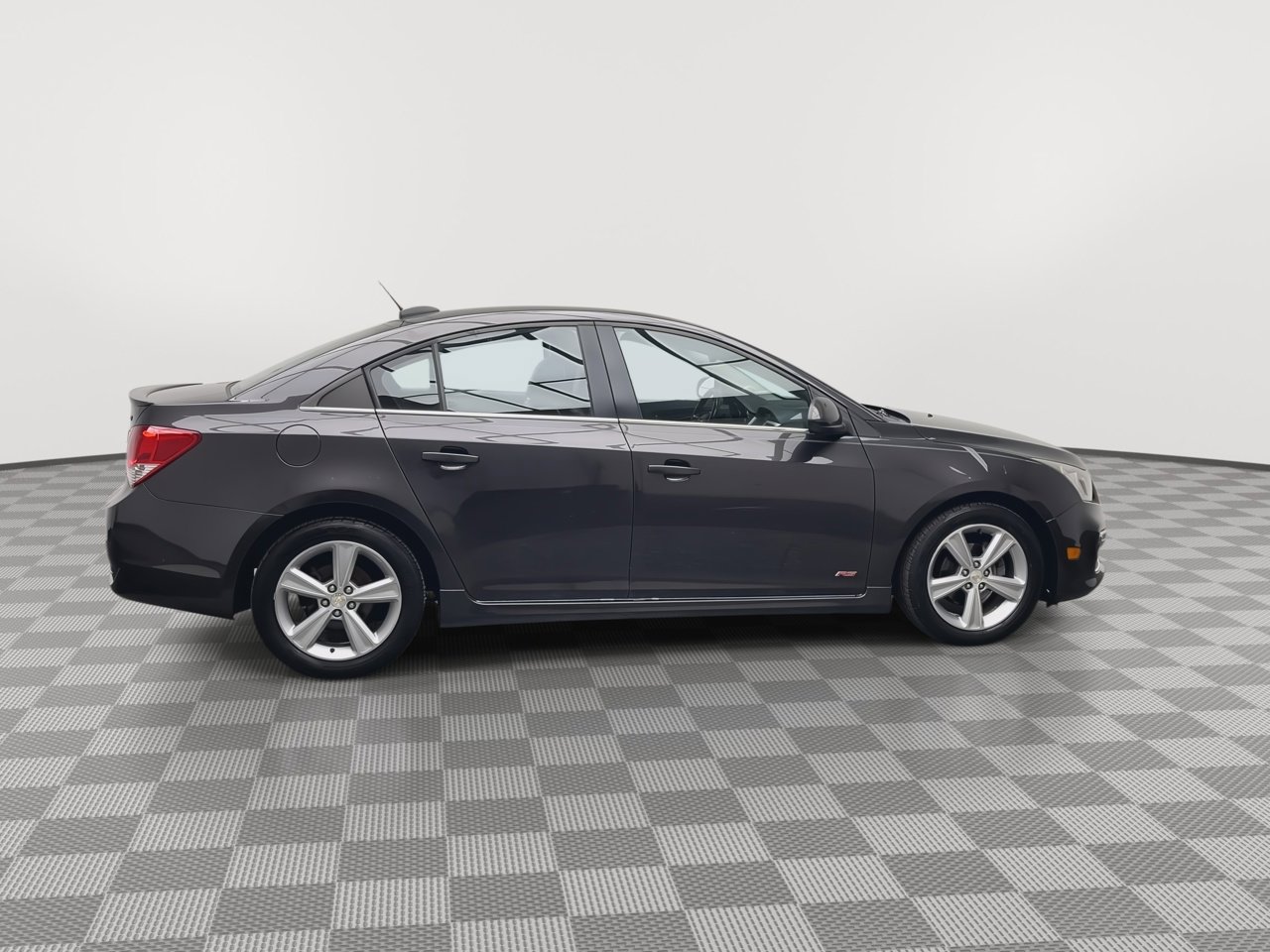 Used 2015 Chevrolet Cruze LT w/ RS Package image 33