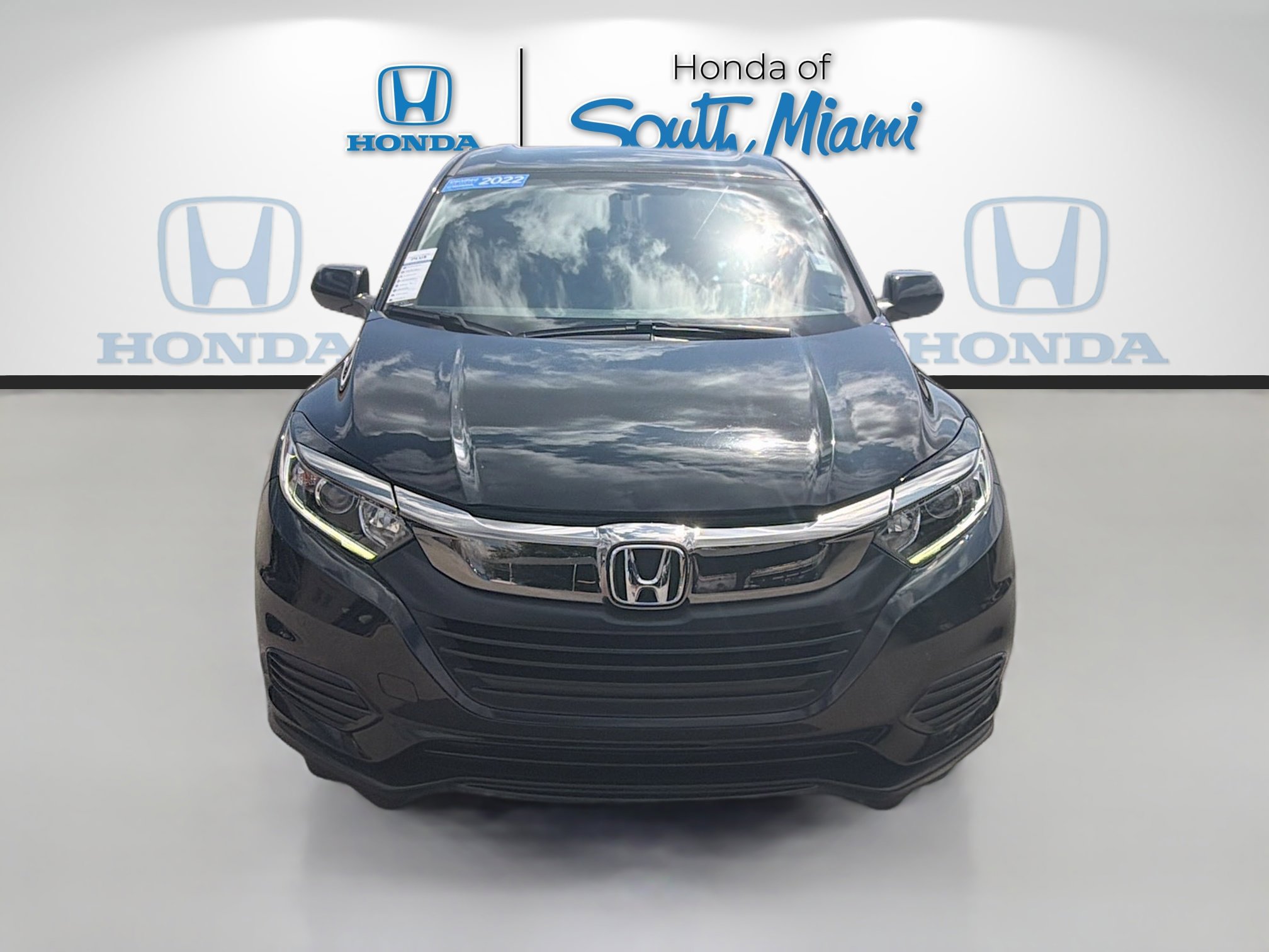 Certified 2022 Honda HR-V LX image 2