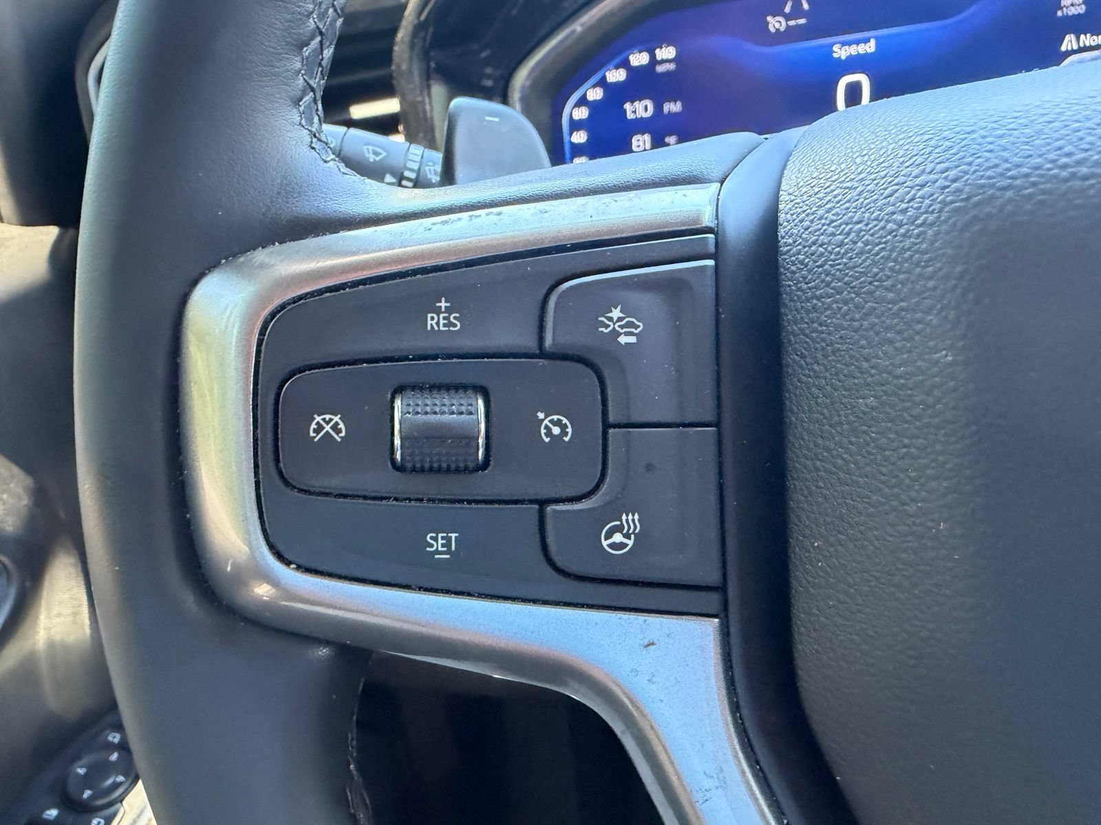 Used 2023 Chevrolet Silverado 1500 LTZ w/ Technology Package AWD/4WD image 21
